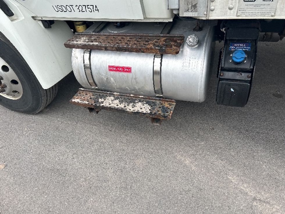 Refrigerated Truck-Light and Medium Duty Trucks-International-2021-MV607-Albany-NY-215,200\n\t\tmiles-$ 37,500 - Image 29