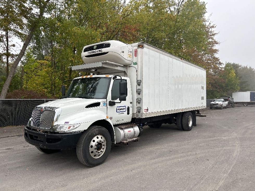 Refrigerated Truck-Light and Medium Duty Trucks-International-2021-MV607-Albany-NY-215,200\n\t\tmiles-$ 37,500 - Image 3