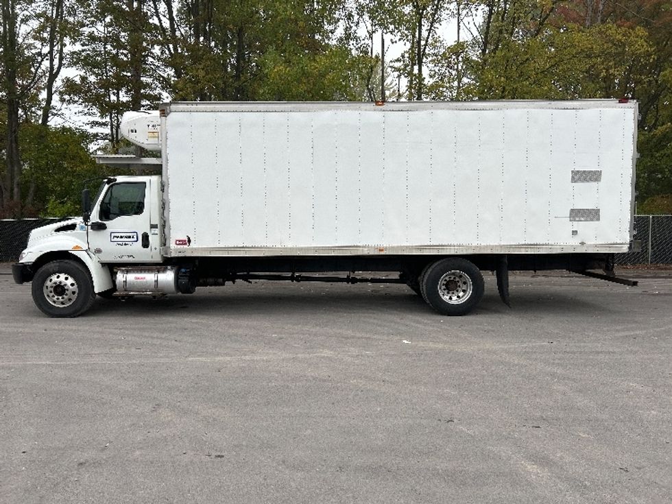 Refrigerated Truck-Light and Medium Duty Trucks-International-2021-MV607-Albany-NY-215,200\n\t\tmiles-$ 37,500 - Image 4