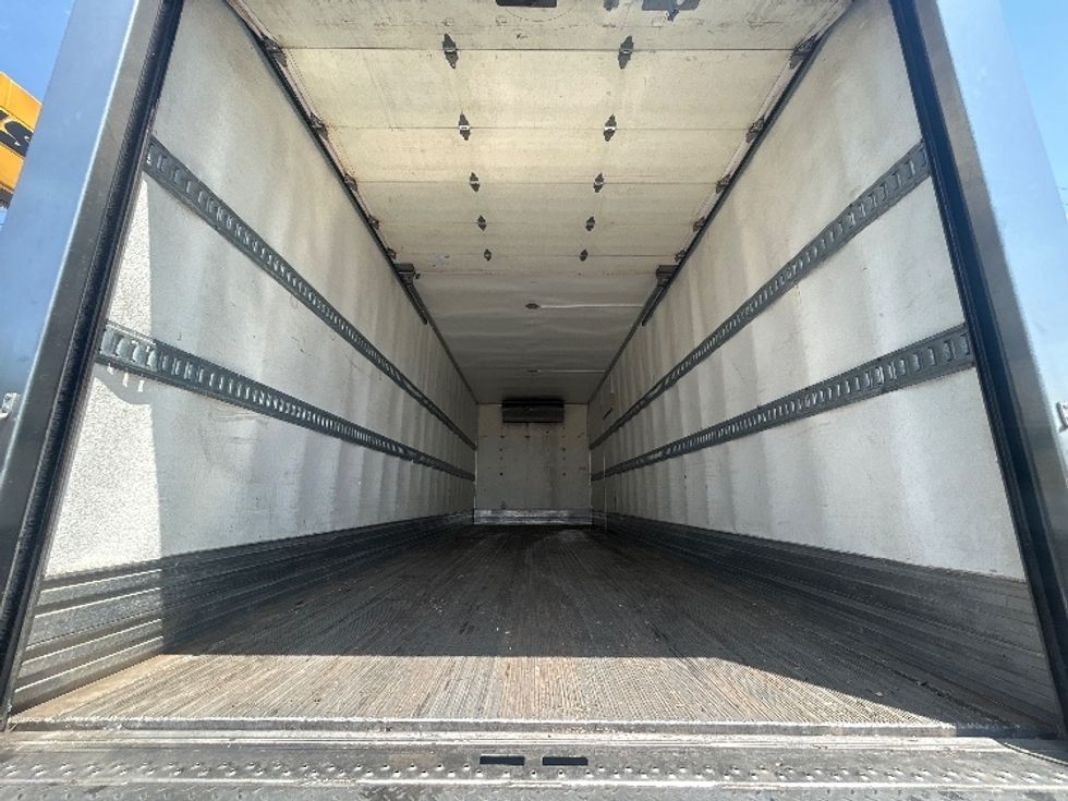 Refrigerated Truck-Light and Medium Duty Trucks-International-2021-MV607-Alexandria-VA-197,275\n\t\tmiles-$ 61,000 - Image 10