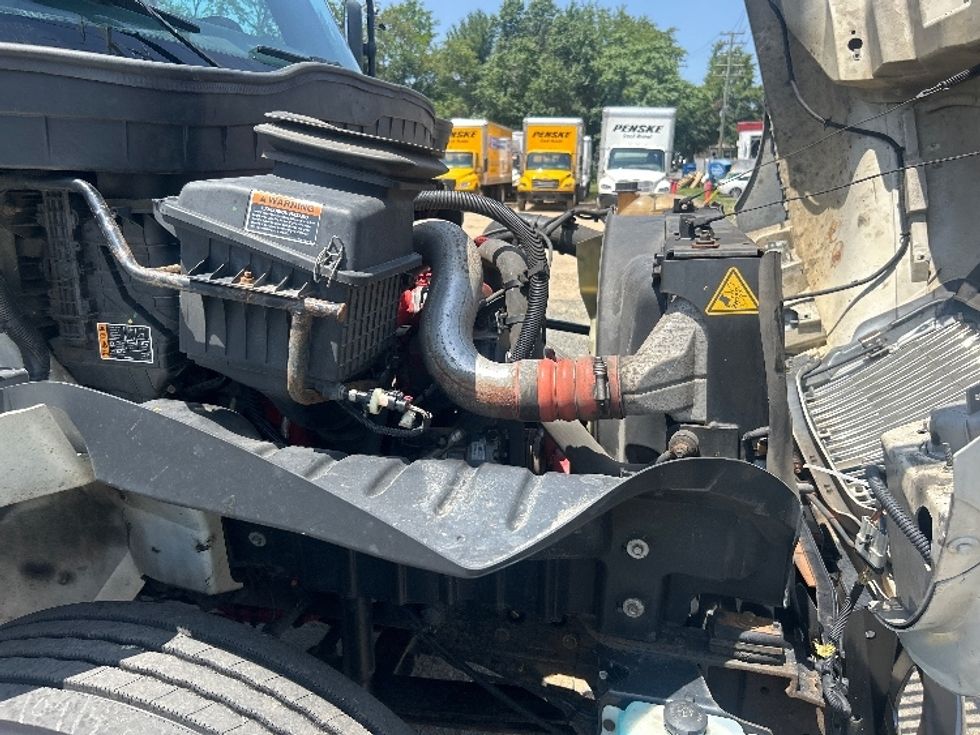 Refrigerated Truck-Light and Medium Duty Trucks-International-2021-MV607-Alexandria-VA-197,275\n\t\tmiles-$ 61,000 - Image 23