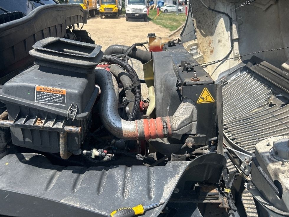 Refrigerated Truck-Light and Medium Duty Trucks-International-2021-MV607-Alexandria-VA-197,275\n\t\tmiles-$ 61,000 - Image 24