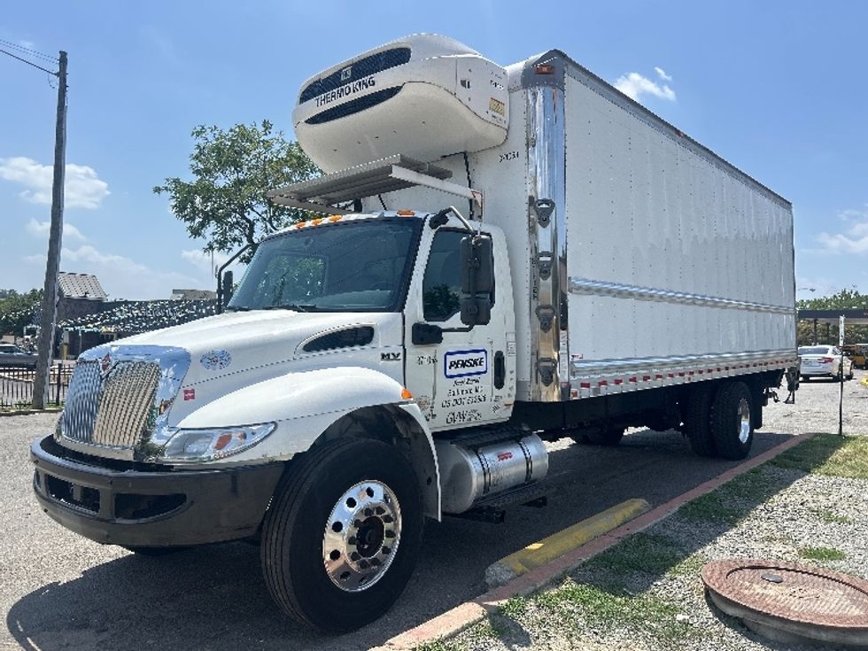 Refrigerated Truck-Light and Medium Duty Trucks-International-2021-MV607-Alexandria-VA-197,275\n\t\tmiles-$ 61,000 - Image 3
