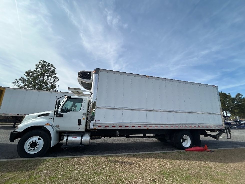 Refrigerated Truck-Light and Medium Duty Trucks-International-2021-MV607-Atlanta (Conyers)-GA-206,956\n\t\tmiles-$ 64,000 - Image 4