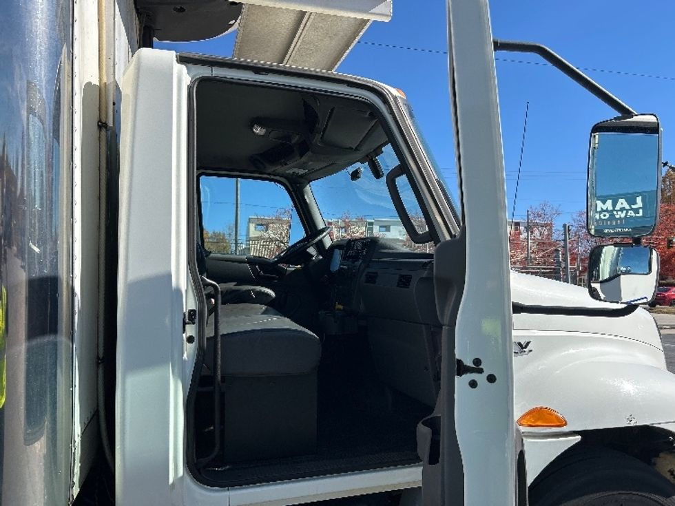 Refrigerated Truck-Light and Medium Duty Trucks-International-2021-MV607-Atlanta (Forest Park)-GA-217,929\n\t\tmiles-$ 61,500 - Image 20