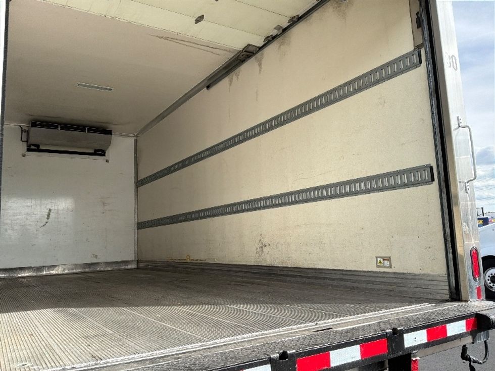 Refrigerated Truck-Light and Medium Duty Trucks-International-2021-MV607-Aurora-CO-65,359\n\t\tmiles-$ 67,750 - Image 12