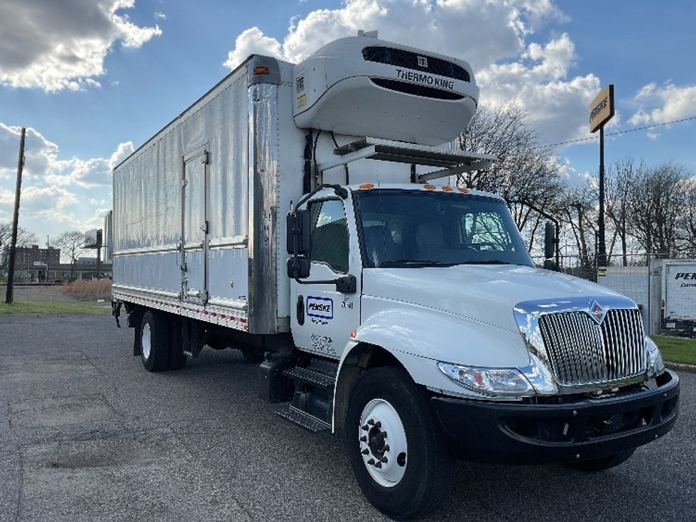 Refrigerated Truck-Light and Medium Duty Trucks-International-2021-MV607-Birmingham-AL-209,519\n\t\tmiles-$ 62,750 - Image 1