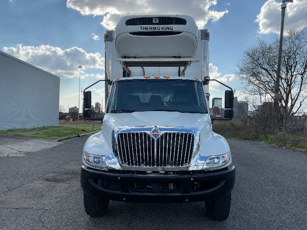Refrigerated Truck-Light and Medium Duty Trucks-International-2021-MV607-Birmingham-AL-209,519\n\t\tmiles-$ 62,750 - Image 2