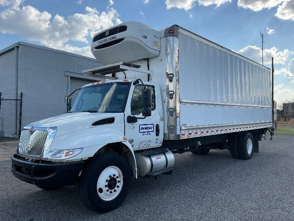Refrigerated Truck-Light and Medium Duty Trucks-International-2021-MV607-Birmingham-AL-209,519\n\t\tmiles-$ 62,750 - Image 3