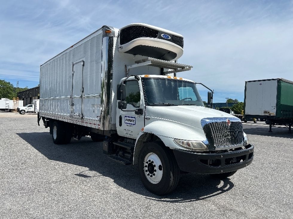 Refrigerated Truck-Light and Medium Duty Trucks-International-2021-MV607-Chesapeake-VA-334,036\n\t\tmiles-$ 38,250 - Image 1