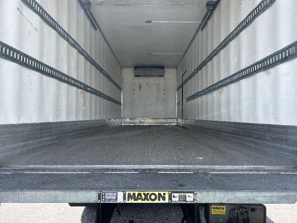 Refrigerated Truck-Light and Medium Duty Trucks-International-2021-MV607-Chesapeake-VA-334,036\n\t\tmiles-$ 38,250 - Image 10