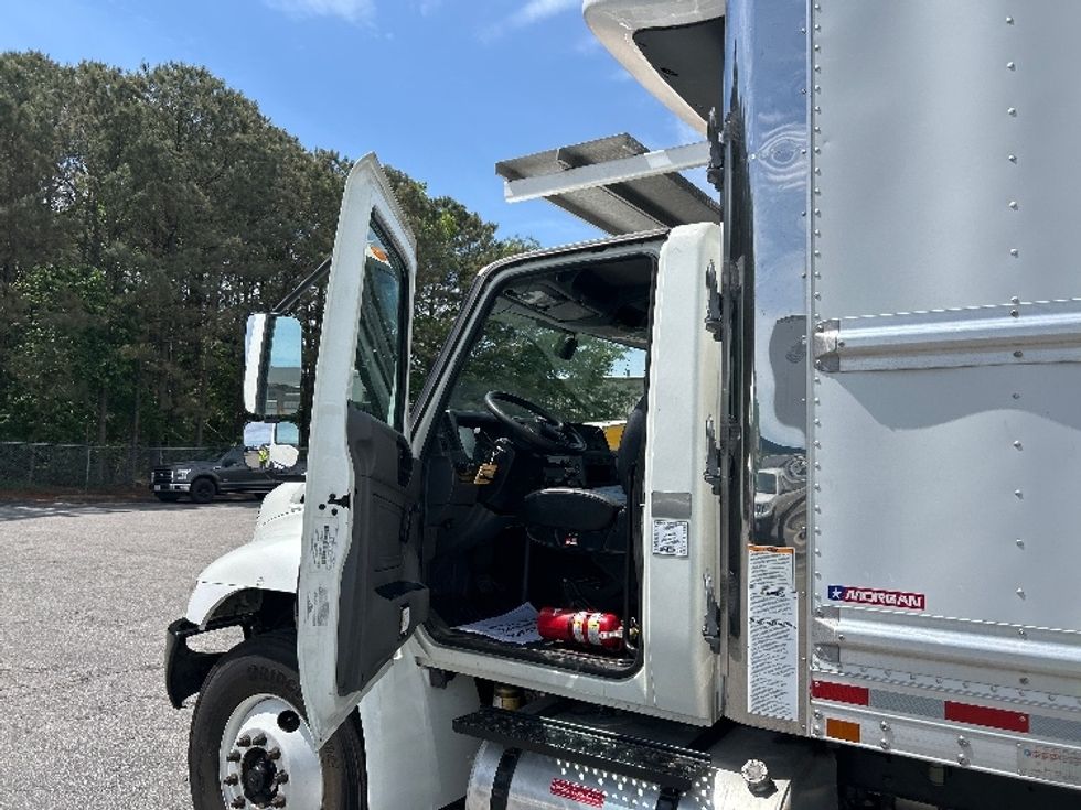 Refrigerated Truck-Light and Medium Duty Trucks-International-2021-MV607-Chesapeake-VA-334,036\n\t\tmiles-$ 38,250 - Image 16