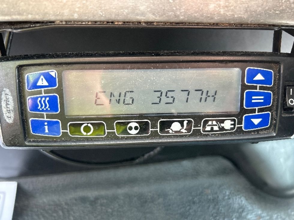 Refrigerated Truck-Light and Medium Duty Trucks-International-2021-MV607-Chesapeake-VA-334,036\n\t\tmiles-$ 38,250 - Image 26
