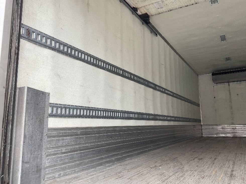 Refrigerated Truck-Light and Medium Duty Trucks-International-2021-MV607-Comstock Park-MI-274,823\n\t\tmiles-$ 49,750 - Image 11
