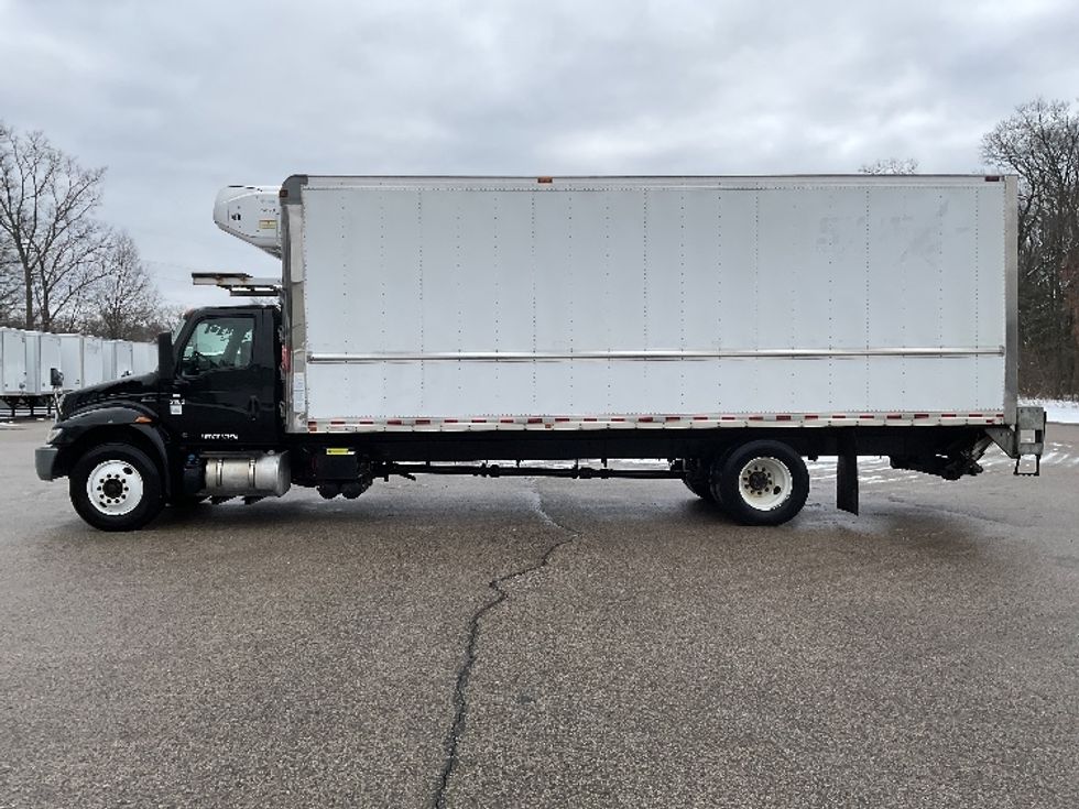 Refrigerated Truck-Light and Medium Duty Trucks-International-2021-MV607-Comstock Park-MI-274,823\n\t\tmiles-$ 49,750 - Image 4