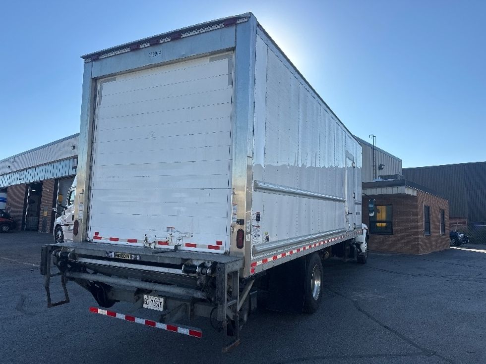 Refrigerated Truck-Light and Medium Duty Trucks-International-2021-MV607-Concord-ON-326,592\n\t\tkm-$ 64,250 - Image 13