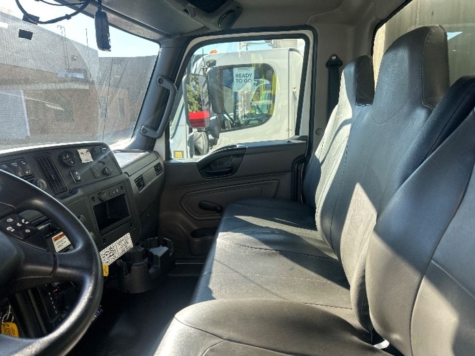 Refrigerated Truck-Light and Medium Duty Trucks-International-2021-MV607-Concord-ON-326,592\n\t\tkm-$ 64,250 - Image 19
