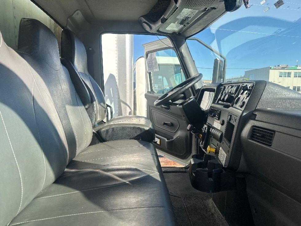 Refrigerated Truck-Light and Medium Duty Trucks-International-2021-MV607-Concord-ON-326,592\n\t\tkm-$ 64,250 - Image 22