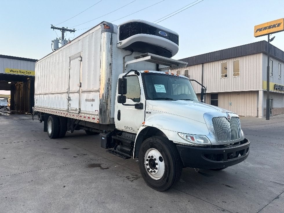 Refrigerated Truck-Light and Medium Duty Trucks-International-2021-MV607-Dallas-TX-128,287\n\t\tmiles-$ 72,250 - Image 1