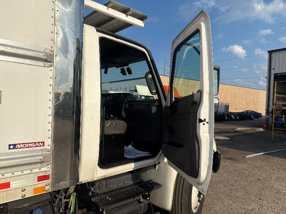 Refrigerated Truck-Light and Medium Duty Trucks-International-2021-MV607-Dallas-TX-128,287\n\t\tmiles-$ 72,250 - Image 20