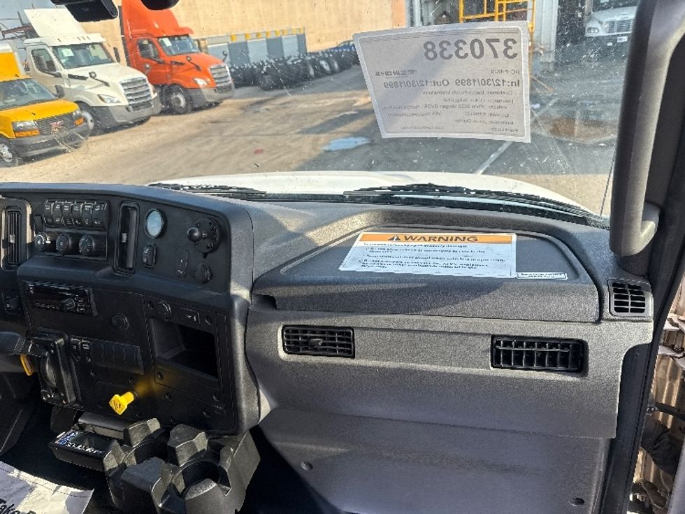 Refrigerated Truck-Light and Medium Duty Trucks-International-2021-MV607-Dallas-TX-128,287\n\t\tmiles-$ 72,250 - Image 21