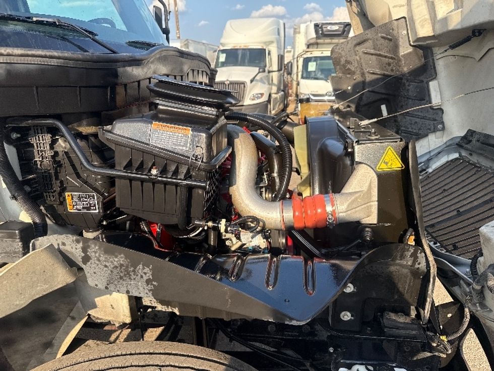 Refrigerated Truck-Light and Medium Duty Trucks-International-2021-MV607-Dallas-TX-128,287\n\t\tmiles-$ 72,250 - Image 23