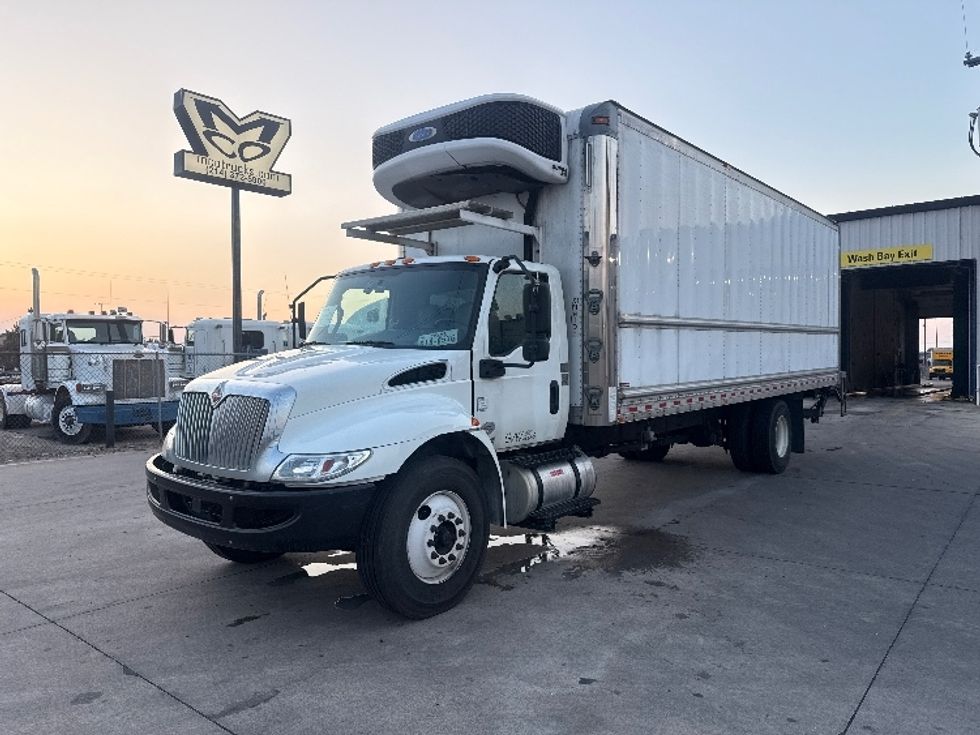 Refrigerated Truck-Light and Medium Duty Trucks-International-2021-MV607-Dallas-TX-128,287\n\t\tmiles-$ 72,250 - Image 3