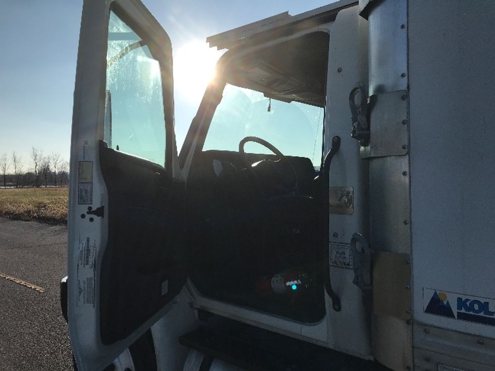 Refrigerated Truck-Light and Medium Duty Trucks-International-2021-MV607-Evansville-IN-170,593\n\t\tmiles-$ 56,250 - Image 14