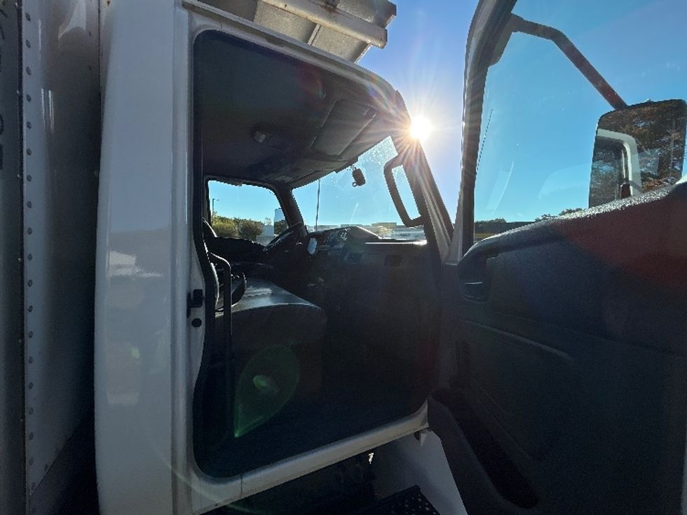 Refrigerated Truck-Light and Medium Duty Trucks-International-2021-MV607-Fitchburg-MA-194,067\n\t\tmiles-$ 54,750 - Image 19