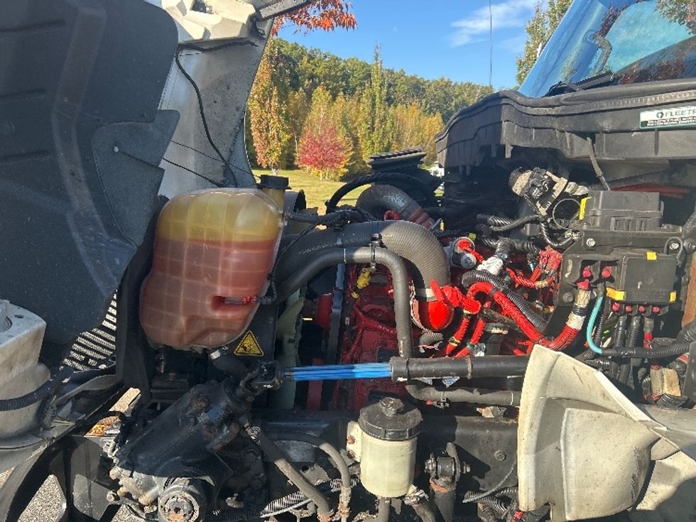 Refrigerated Truck-Light and Medium Duty Trucks-International-2021-MV607-Fitchburg-MA-194,067\n\t\tmiles-$ 54,750 - Image 23