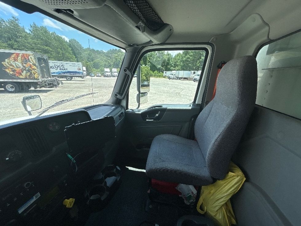 Refrigerated Truck-Light and Medium Duty Trucks-International-2021-MV607-Forest Park-GA-86,243\n\t\tmiles-$ 65,750 - Image 18