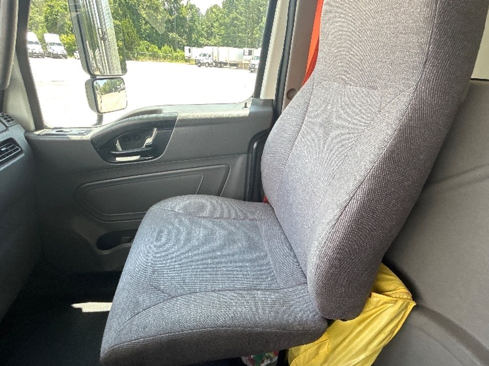 Refrigerated Truck-Light and Medium Duty Trucks-International-2021-MV607-Forest Park-GA-86,243\n\t\tmiles-$ 65,750 - Image 19