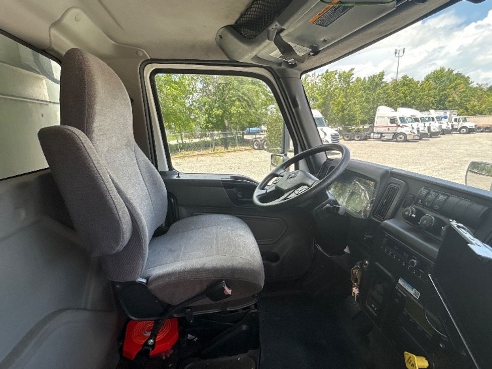 Refrigerated Truck-Light and Medium Duty Trucks-International-2021-MV607-Forest Park-GA-86,243\n\t\tmiles-$ 65,750 - Image 22