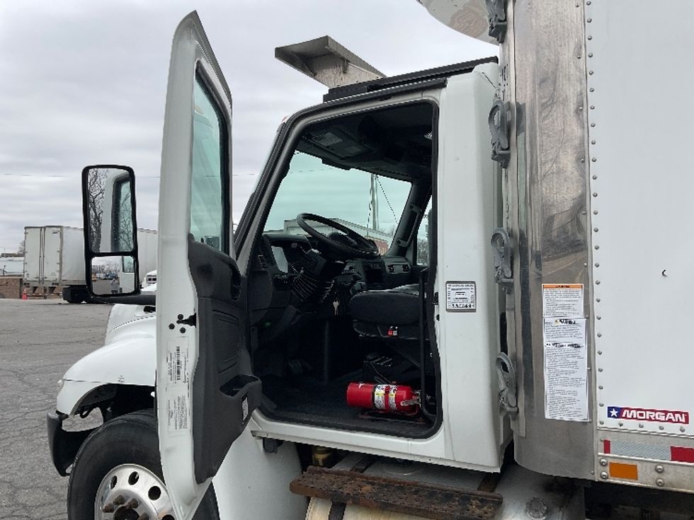 Refrigerated Truck-Light and Medium Duty Trucks-International-2021-MV607-Fort Wayne-IN-389,915\n\t\tmiles-$ 29,750 - Image 16