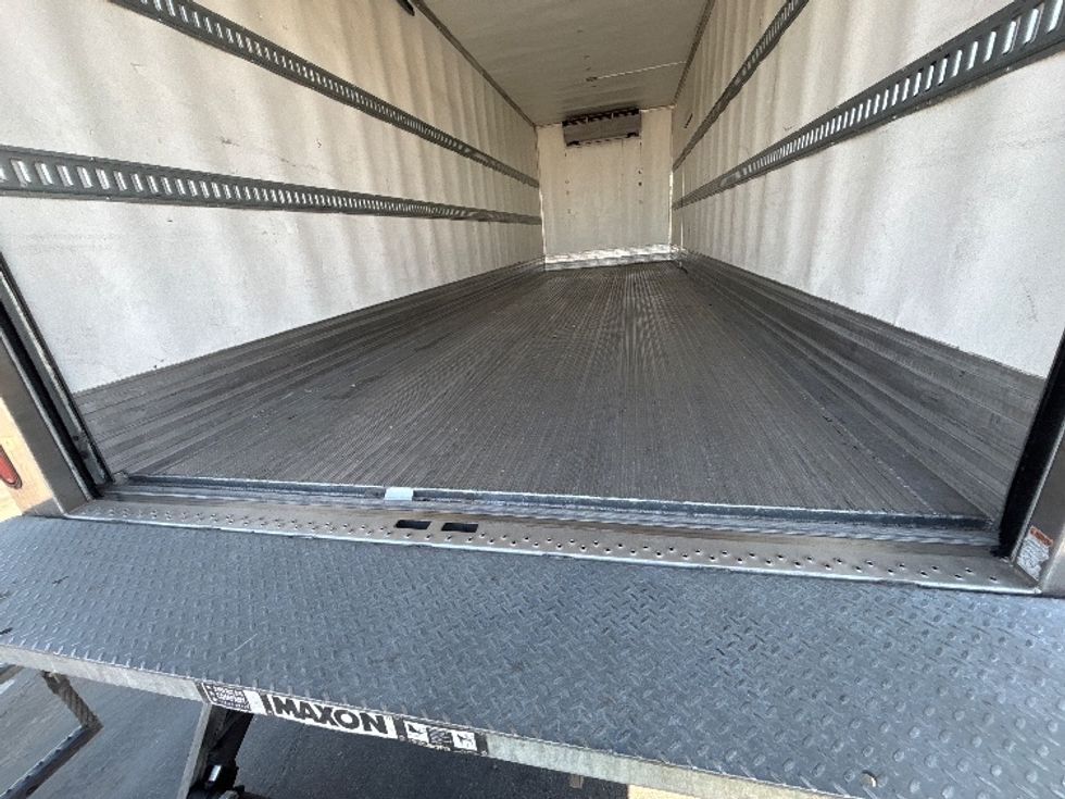 Refrigerated Truck-Light and Medium Duty Trucks-International-2021-MV607-Fresno-CA-109,107\n\t\tmiles-$ 73,750 - Image 10