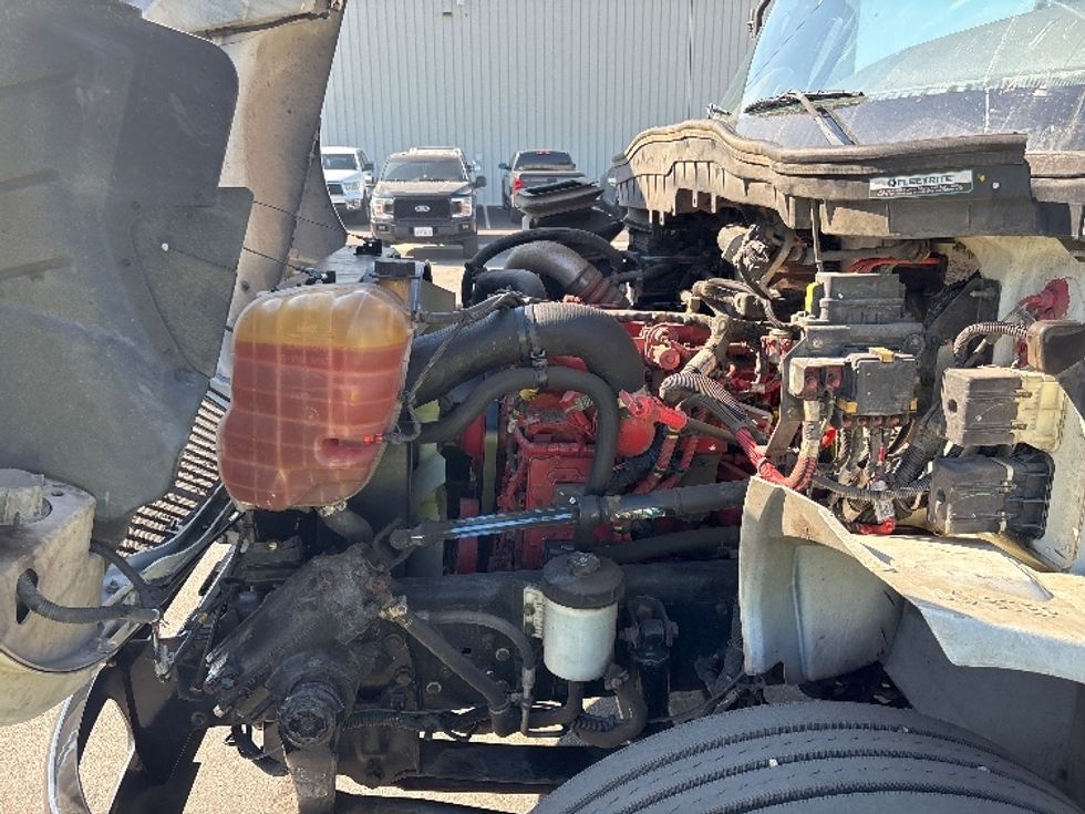 Refrigerated Truck-Light and Medium Duty Trucks-International-2021-MV607-Fresno-CA-109,107\n\t\tmiles-$ 73,750 - Image 24