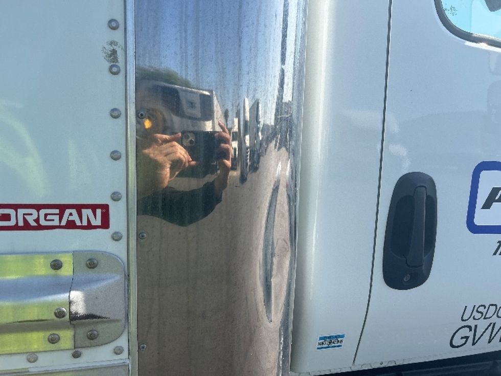 Refrigerated Truck-Light and Medium Duty Trucks-International-2021-MV607-Fresno-CA-109,107\n\t\tmiles-$ 73,750 - Image 27