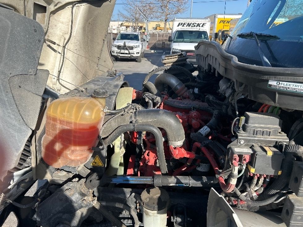 Refrigerated Truck-Light and Medium Duty Trucks-International-2021-MV607-Fresno-CA-123,771\n\t\tmiles-$ 72,000 - Image 24