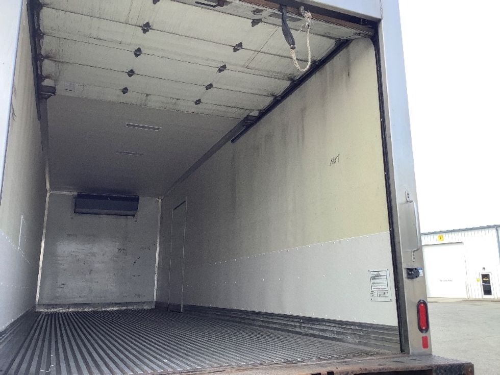 Refrigerated Truck-Light and Medium Duty Trucks-International-2021-MV607-Goldsboro-NC-263,903\n\t\tmiles-$ 40,500 - Image 12