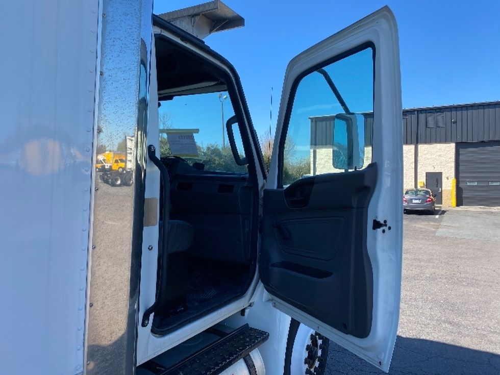 Refrigerated Truck-Light and Medium Duty Trucks-International-2021-MV607-Greensboro-NC-284,390\n\t\tmiles-$ 31,250 - Image 19