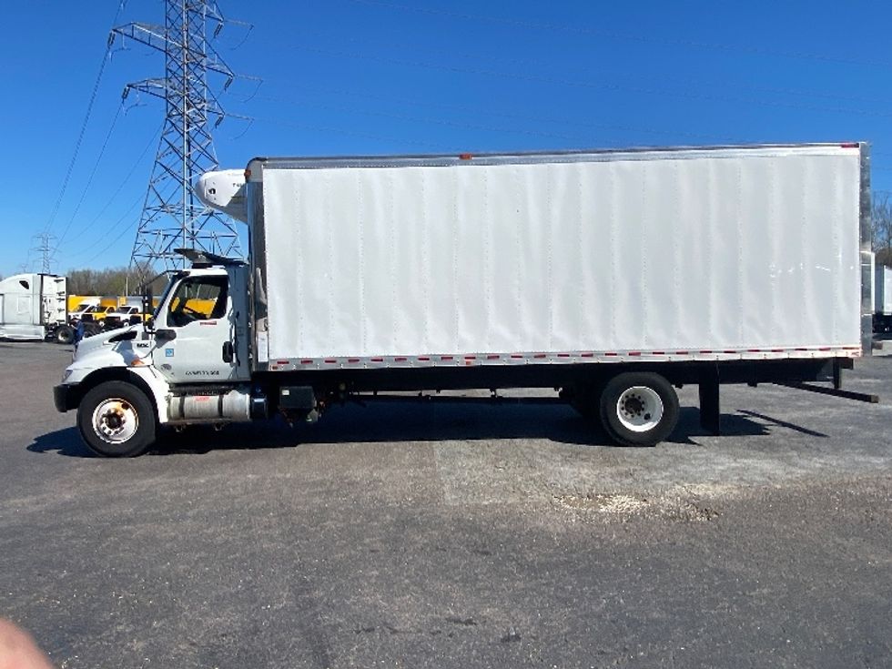 Refrigerated Truck-Light and Medium Duty Trucks-International-2021-MV607-Greensboro-NC-284,390\n\t\tmiles-$ 31,250 - Image 4