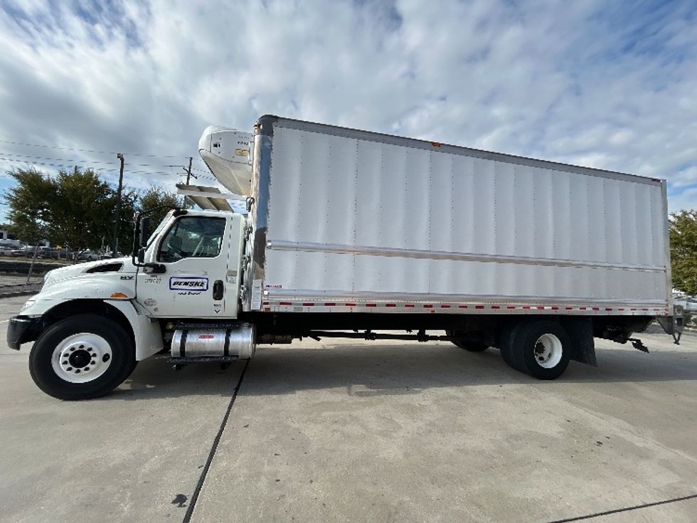 Refrigerated Truck-Light and Medium Duty Trucks-International-2021-MV607-Hammond-LA-214,814\n\t\tmiles-$ 57,000 - Image 4