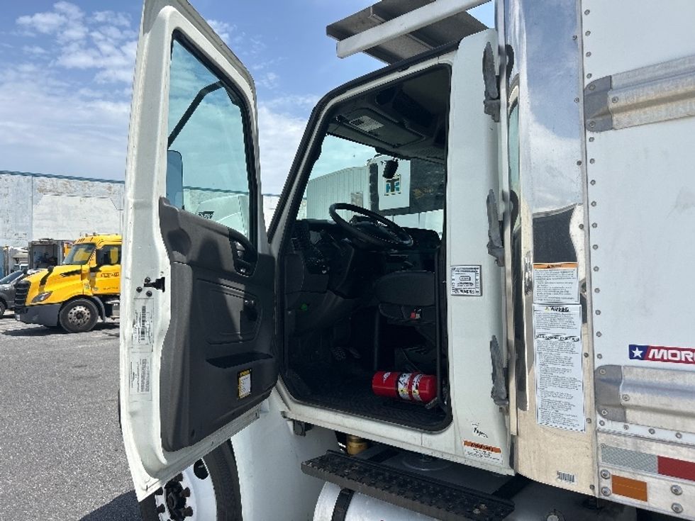 Refrigerated Truck-Light and Medium Duty Trucks-International-2021-MV607-Harahan-LA-196,427\n\t\tmiles-$ 63,750 - Image 16