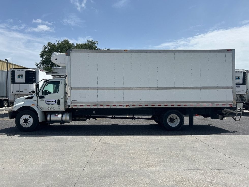 Refrigerated Truck-Light and Medium Duty Trucks-International-2021-MV607-Harahan-LA-196,427\n\t\tmiles-$ 63,750 - Image 4