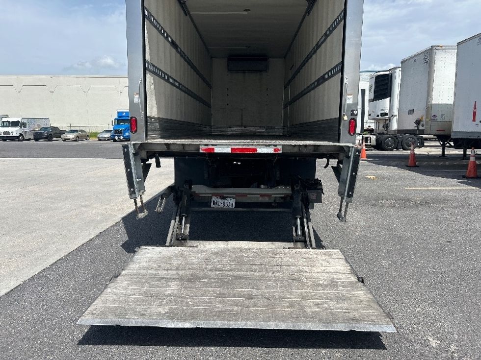Refrigerated Truck-Light and Medium Duty Trucks-International-2021-MV607-Harahan-LA-196,427\n\t\tmiles-$ 63,750 - Image 9