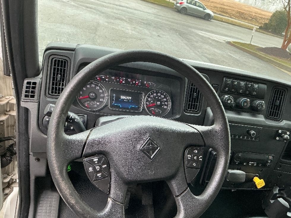 Refrigerated Truck-Light and Medium Duty Trucks-International-2021-MV607-Harrisonburg-VA-304,778\n\t\tmiles-$ 35,000 - Image 18