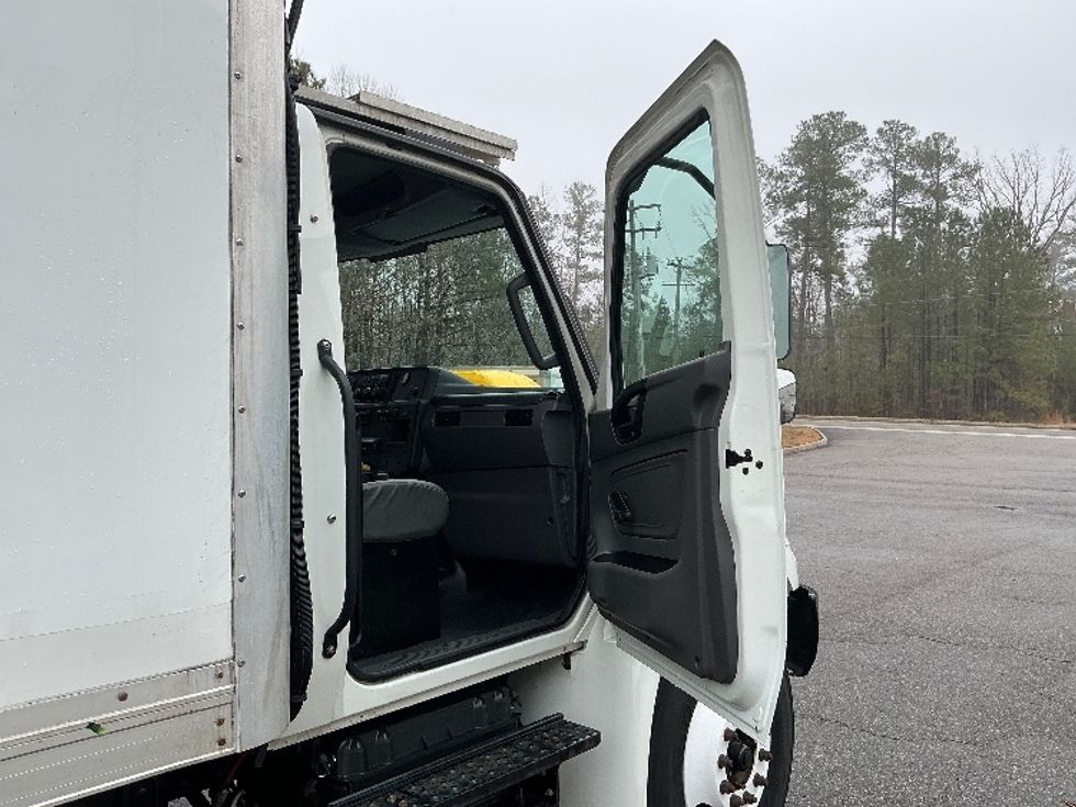 Refrigerated Truck-Light and Medium Duty Trucks-International-2021-MV607-Harrisonburg-VA-304,778\n\t\tmiles-$ 35,000 - Image 20
