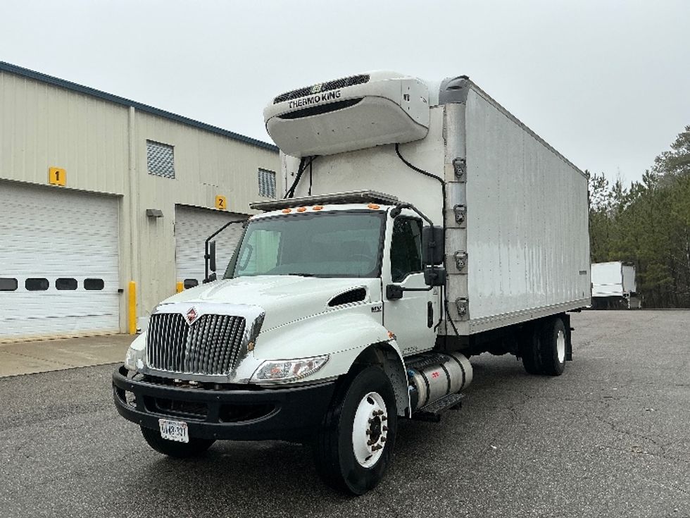 Refrigerated Truck-Light and Medium Duty Trucks-International-2021-MV607-Harrisonburg-VA-304,778\n\t\tmiles-$ 35,000 - Image 3