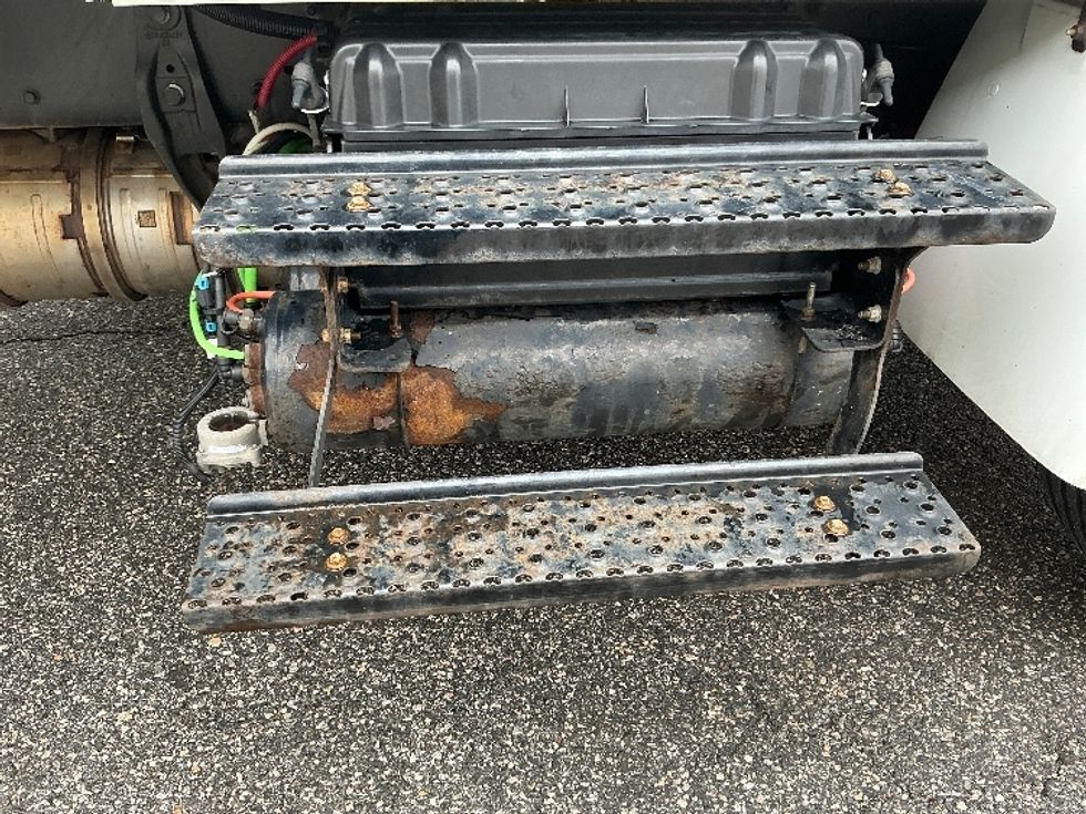 Refrigerated Truck-Light and Medium Duty Trucks-International-2021-MV607-Harrisonburg-VA-304,778\n\t\tmiles-$ 35,000 - Image 31