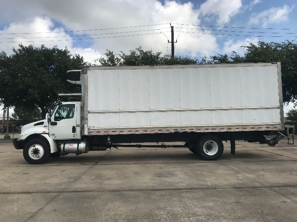 Refrigerated Truck-Light and Medium Duty Trucks-International-2021-MV607-Houston-TX-303,001\n\t\tmiles-$ 16,500 - Image 4